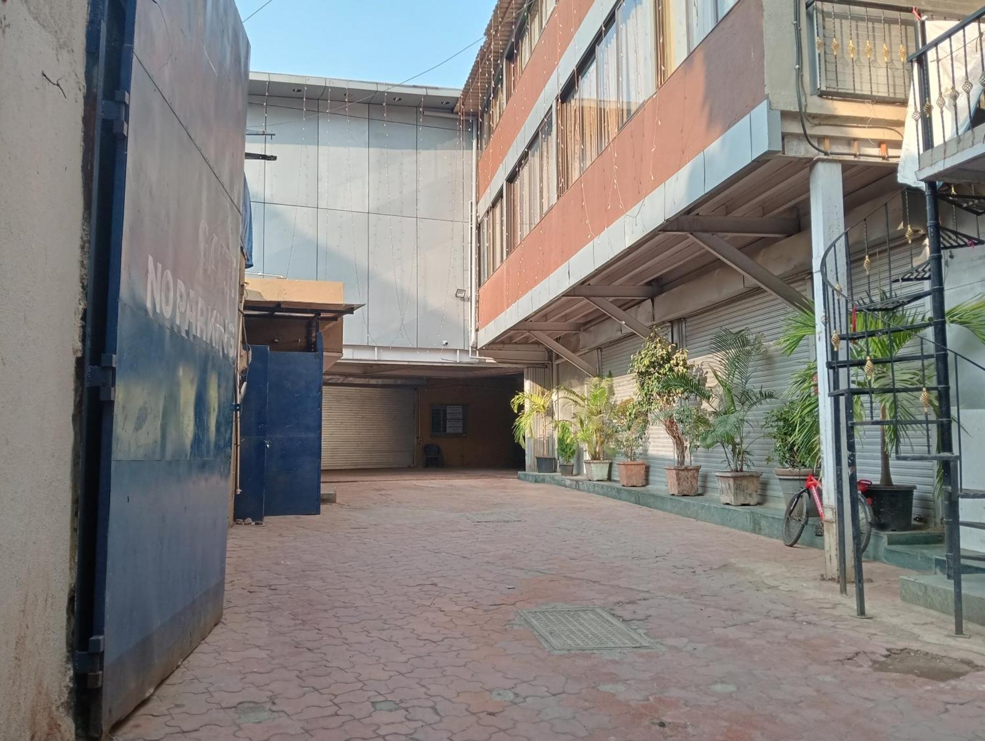 Hotel Arts International Mumbai Exterior foto
