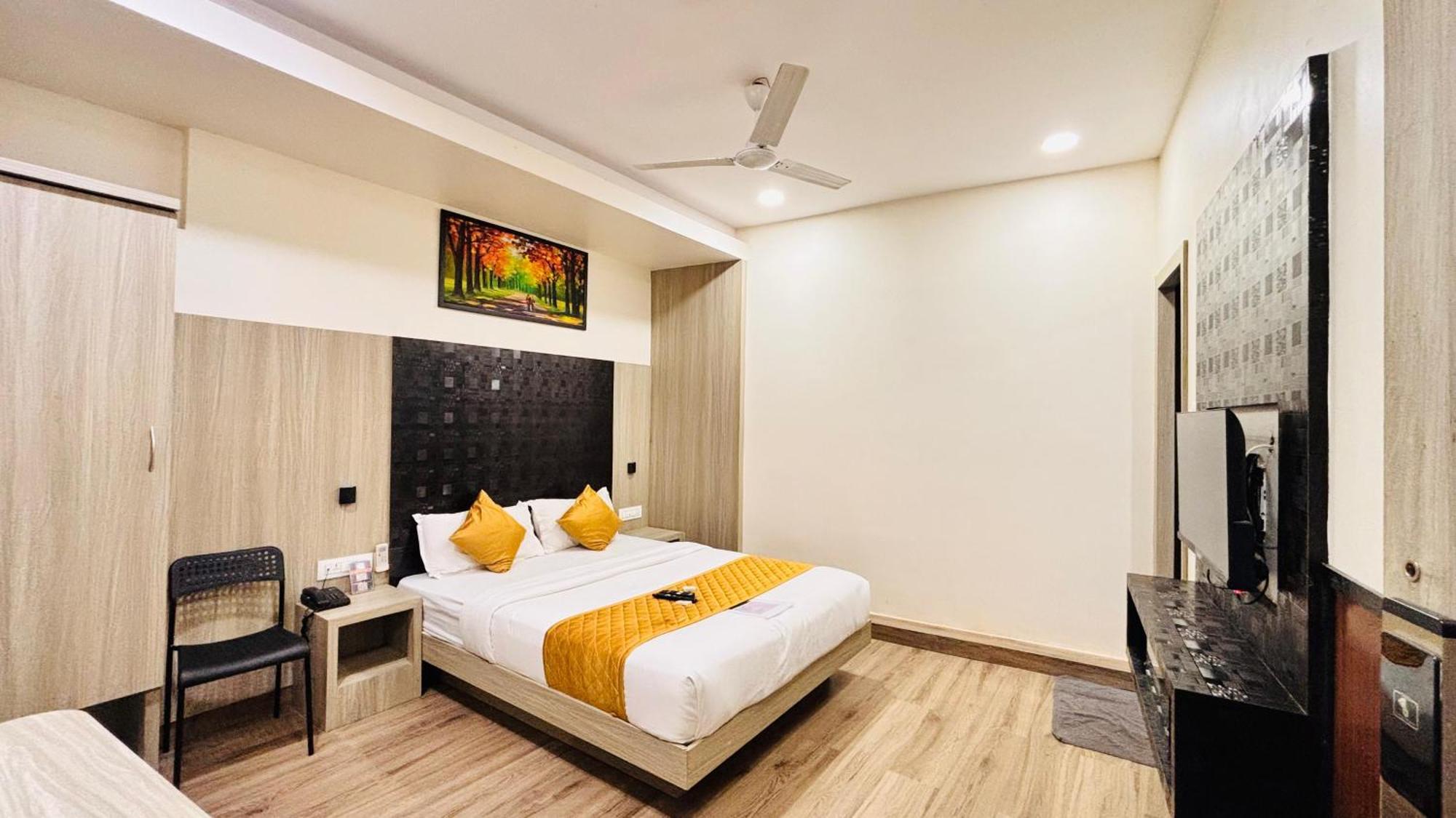 Hotel Arts International Mumbai Exterior foto