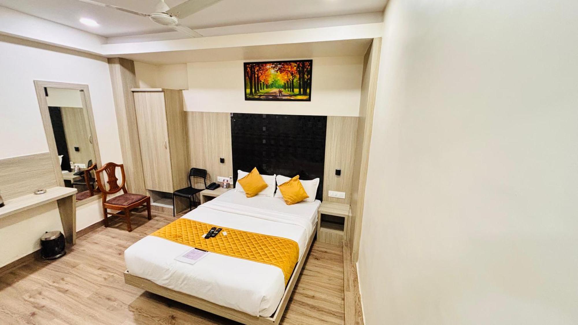 Hotel Arts International Mumbai Exterior foto